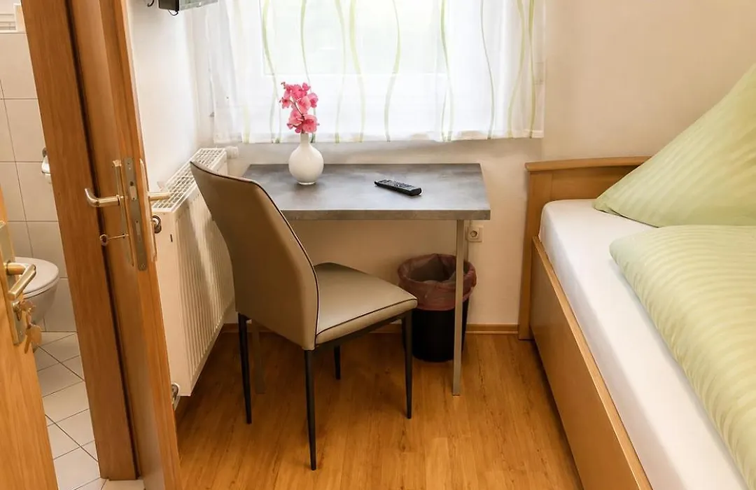 Bed&Breakfast - Rheingauer Hof-1